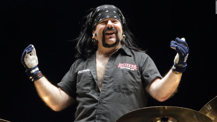 180623013401-vinnie-paul-pantera-full-169